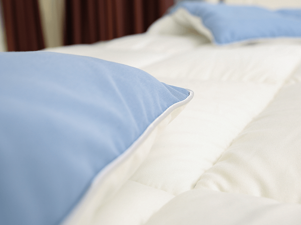 Kołdra poliestrowa z podwójnym kolorem